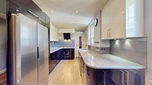 kitchen- click for photo gallery